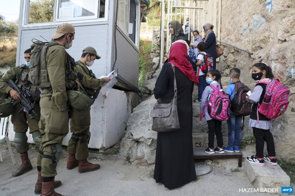Pasukan Zionis Israel Larang Ratusan Anak Palestina Di Kota A-Lubhah Bersekolah